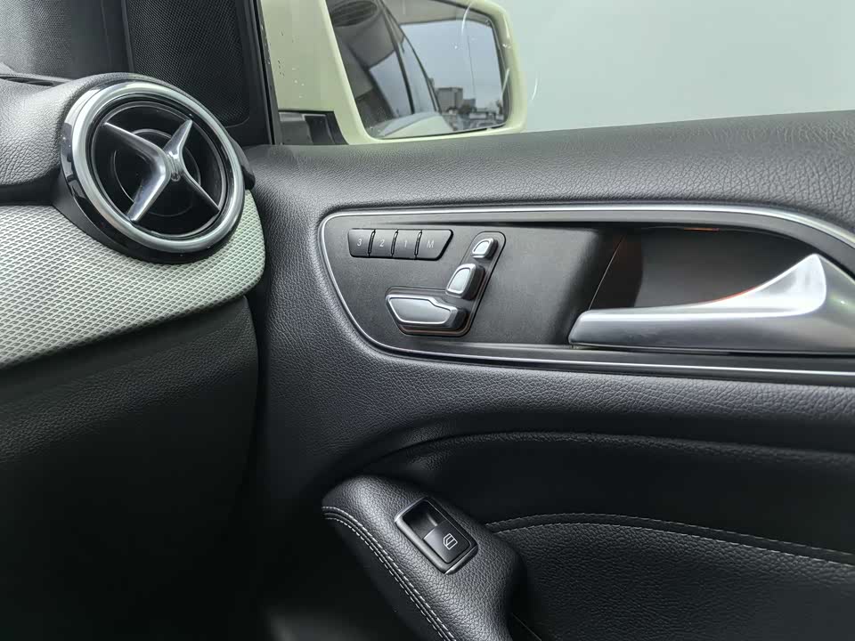 Mercedes-Benz Class B