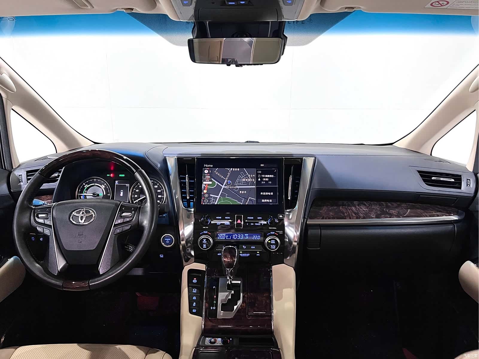 Toyota Alphard, 2023 41