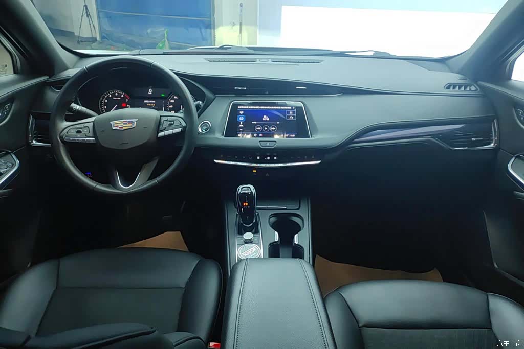 Cadillac XT4, 2023 12