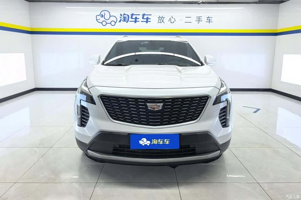 Cadillac XT4, 2023 2