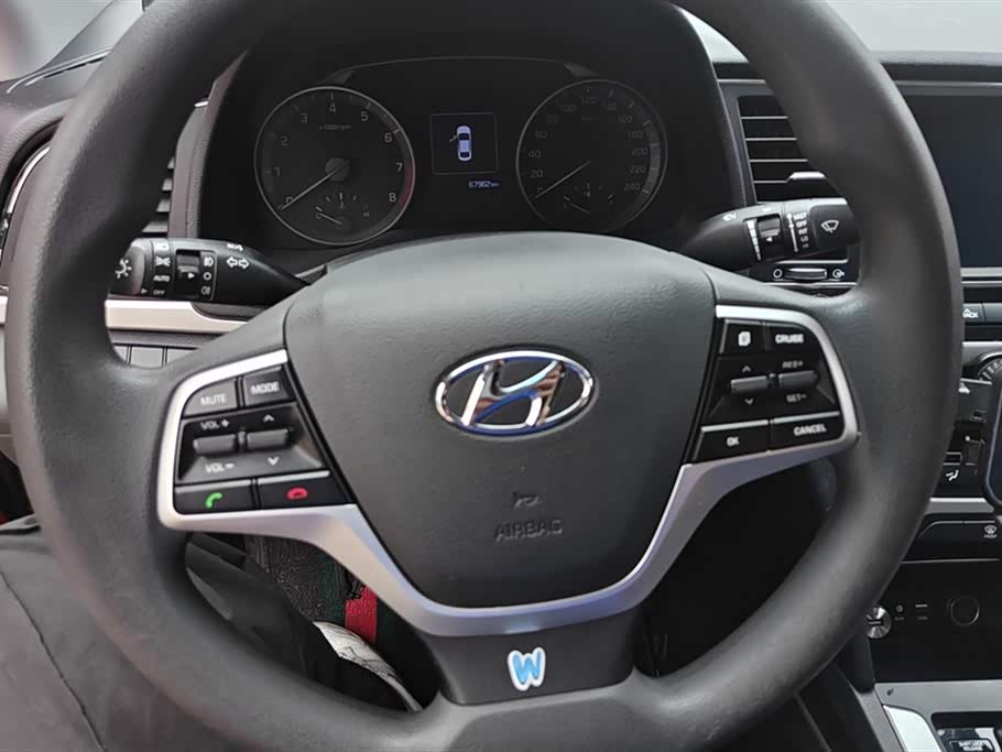 Hyundai Lead Hyundai Lead