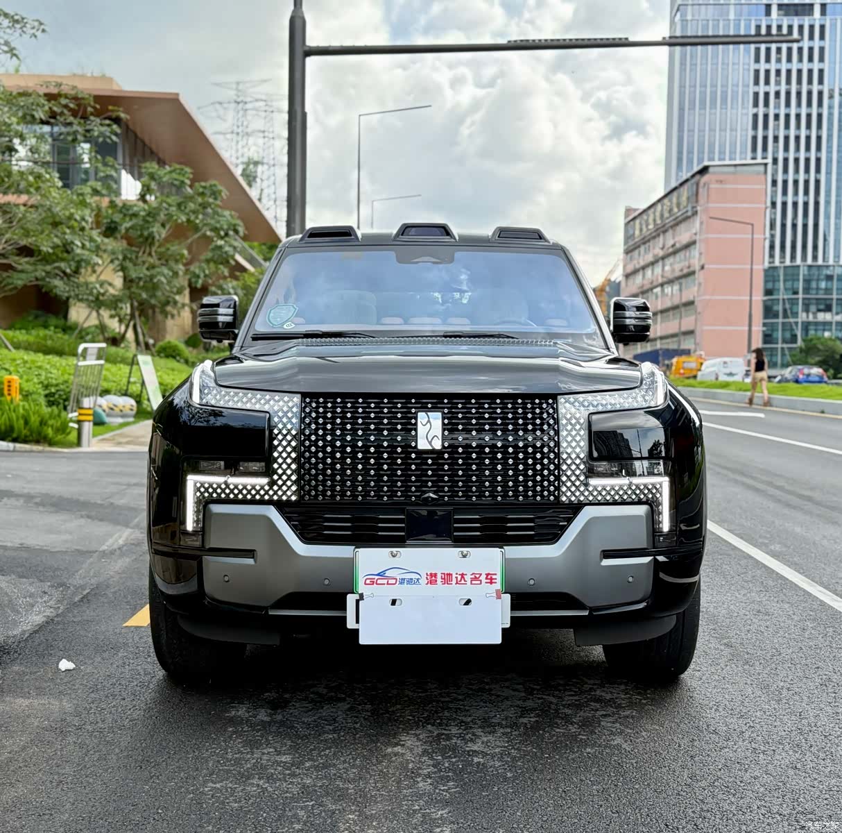 Yangwang U8, 2024 2