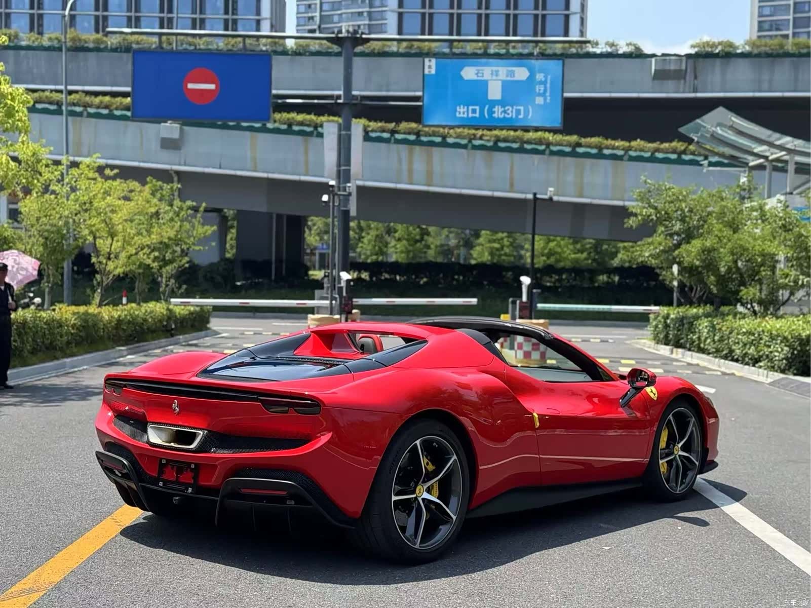 Ferrari 296, 2024 9