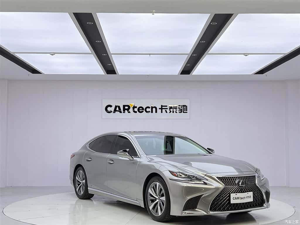 Lexus LS, 2020 7