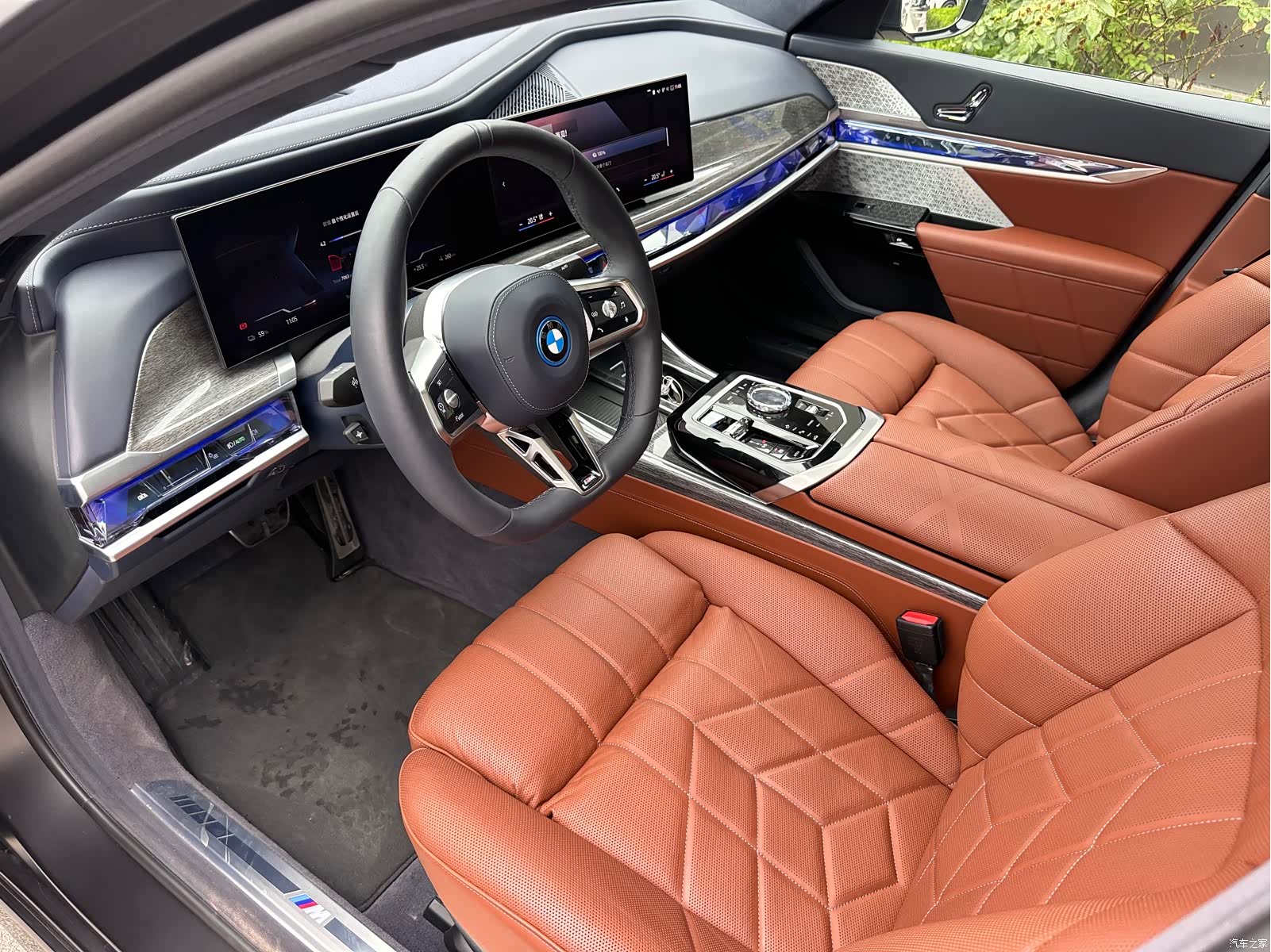 BMW i7, 2025 все фото