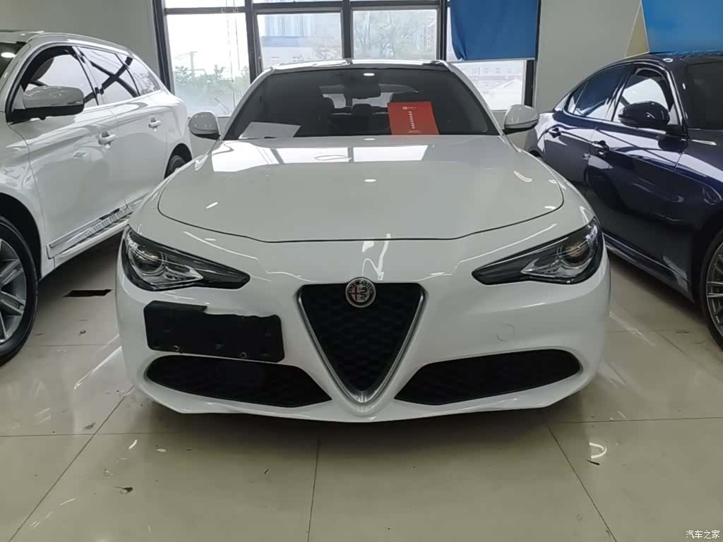 Alfa Romeo Giulia, 2018 3