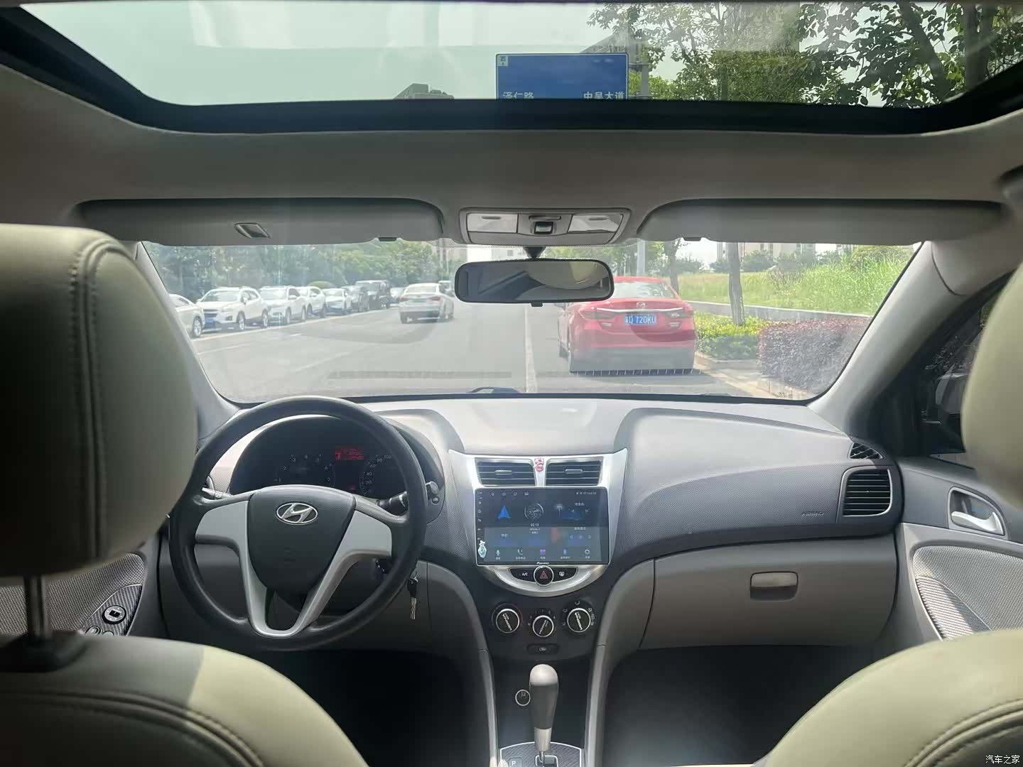 Hyundai GLS, 2010 6