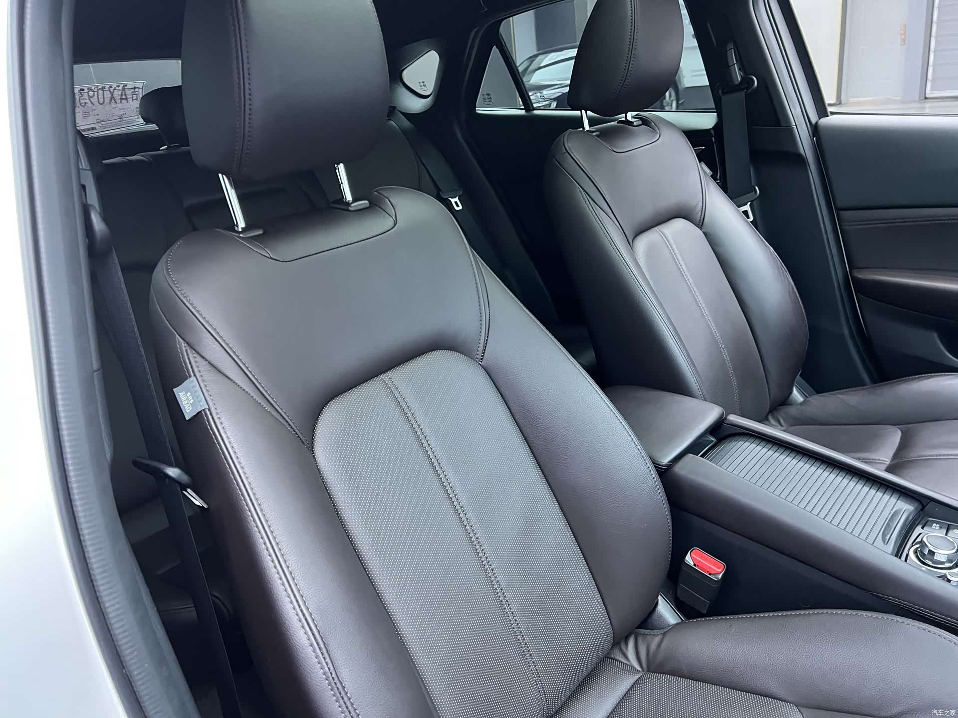Mazda CX-4, 2023 7