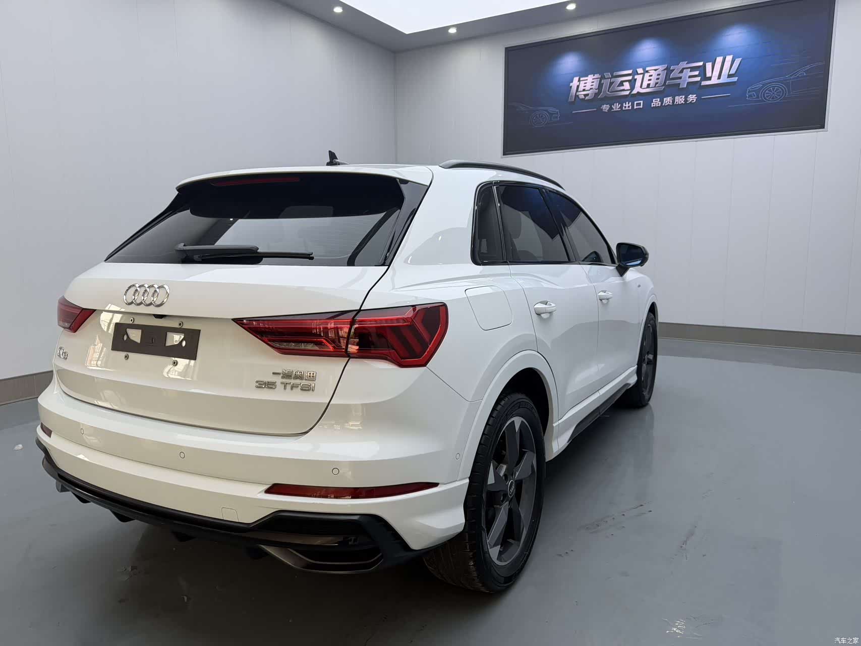 Audi Q3, 2022 6