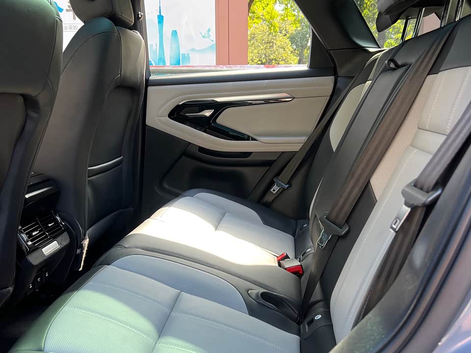 Land Rover Range Rover Aurora