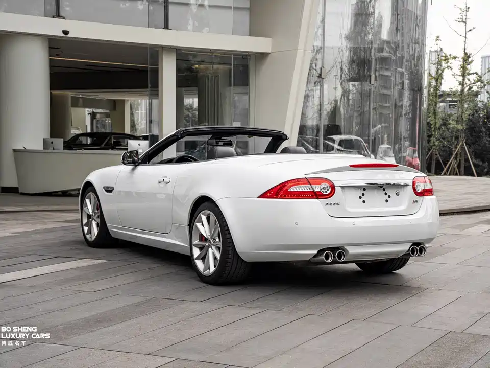 Jaguar XK