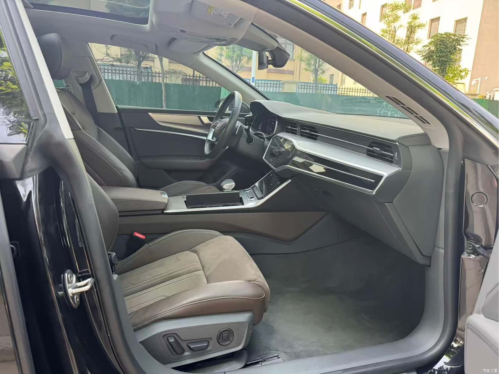 Audi A7L, 2023 9
