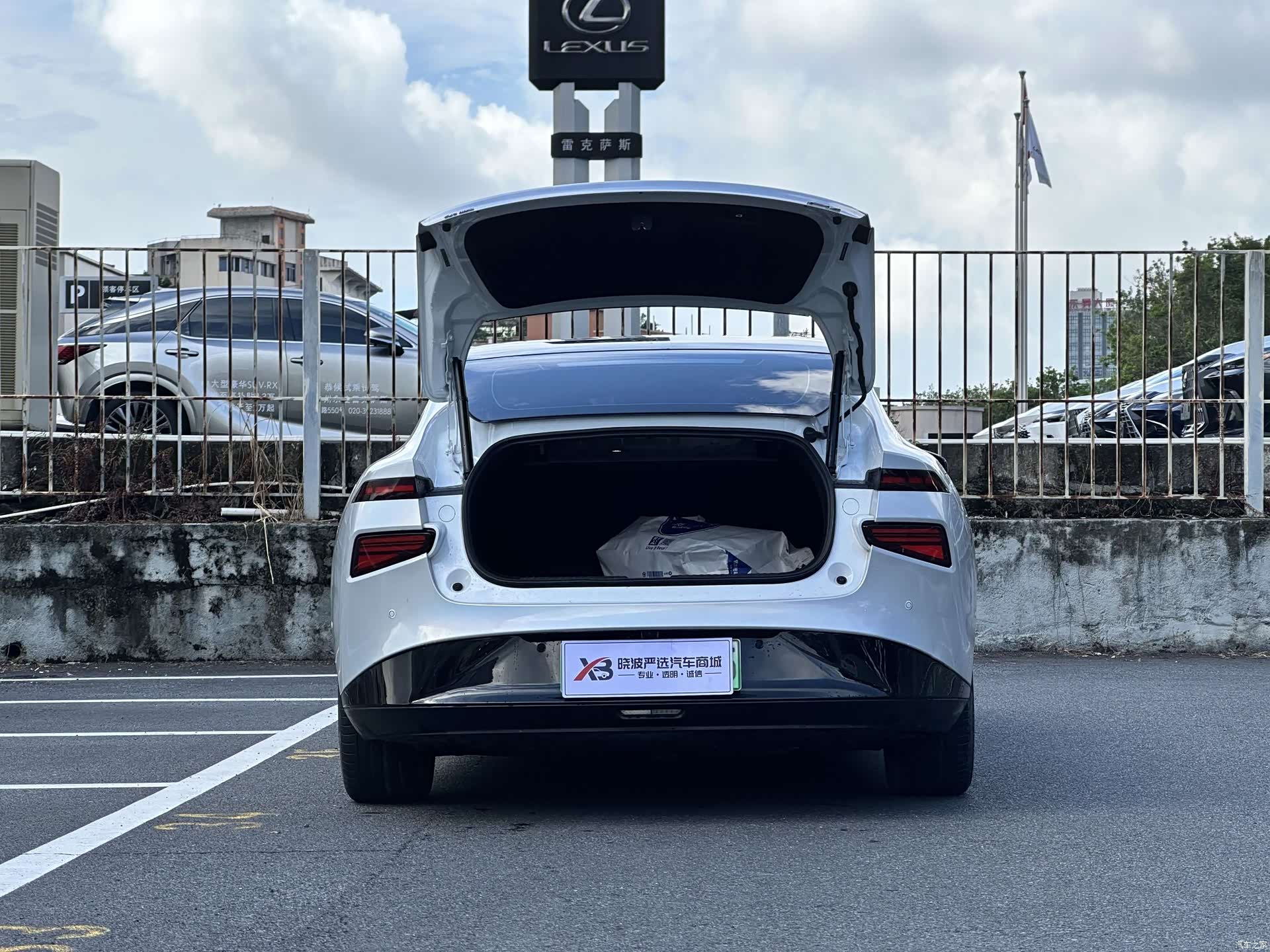 Xpeng P7, 2021 21