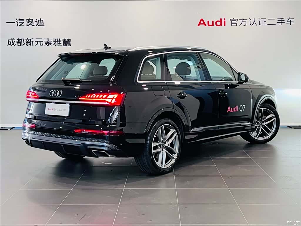 Audi Q7, 2024 4