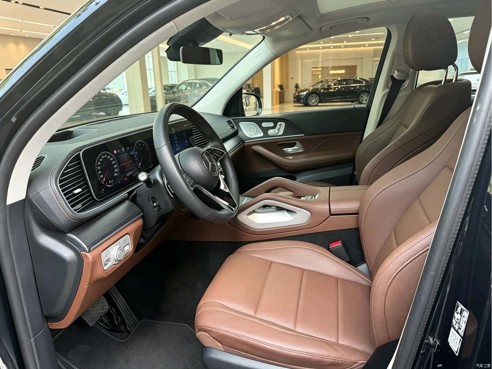 Mercedes-Benz GLE, 2023 12
