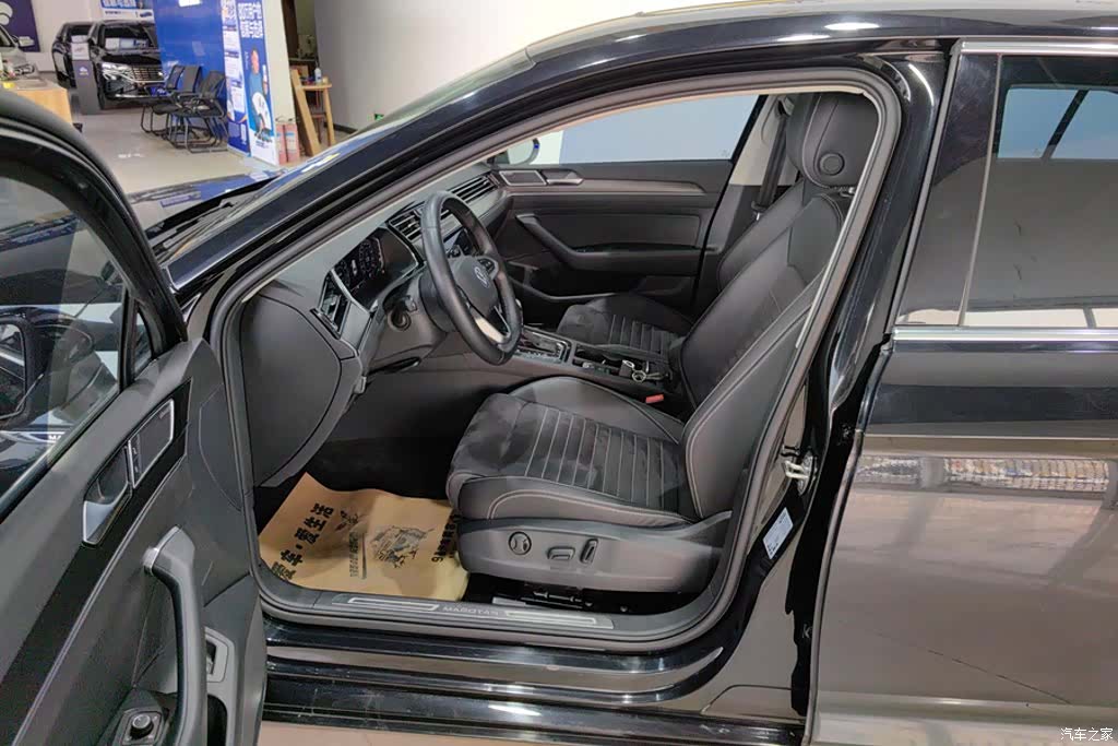 Volkswagen Magotan, 2022 9