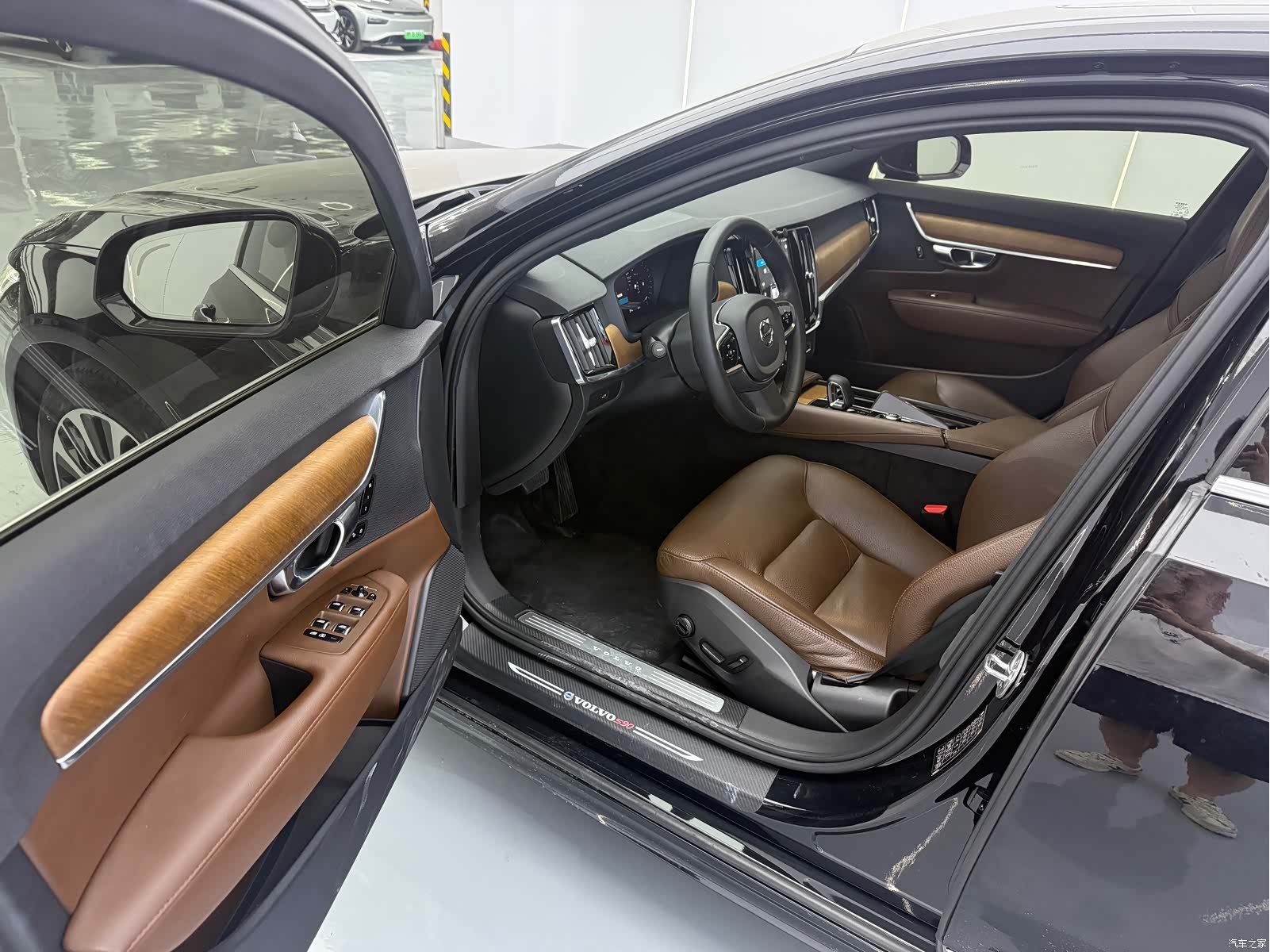 Volvo S90, 2022 4
