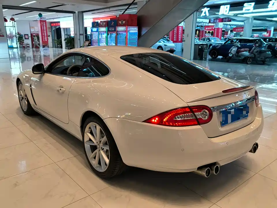 Jaguar XK
