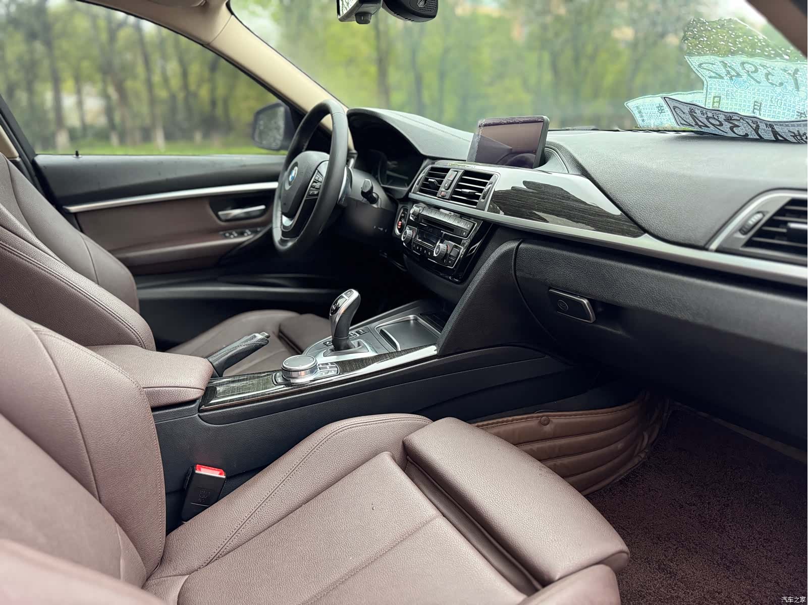 BMW 3 Series, 2018 все фото