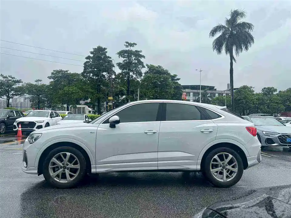 Audi Q3 Sportback Audi Q3 Sportback