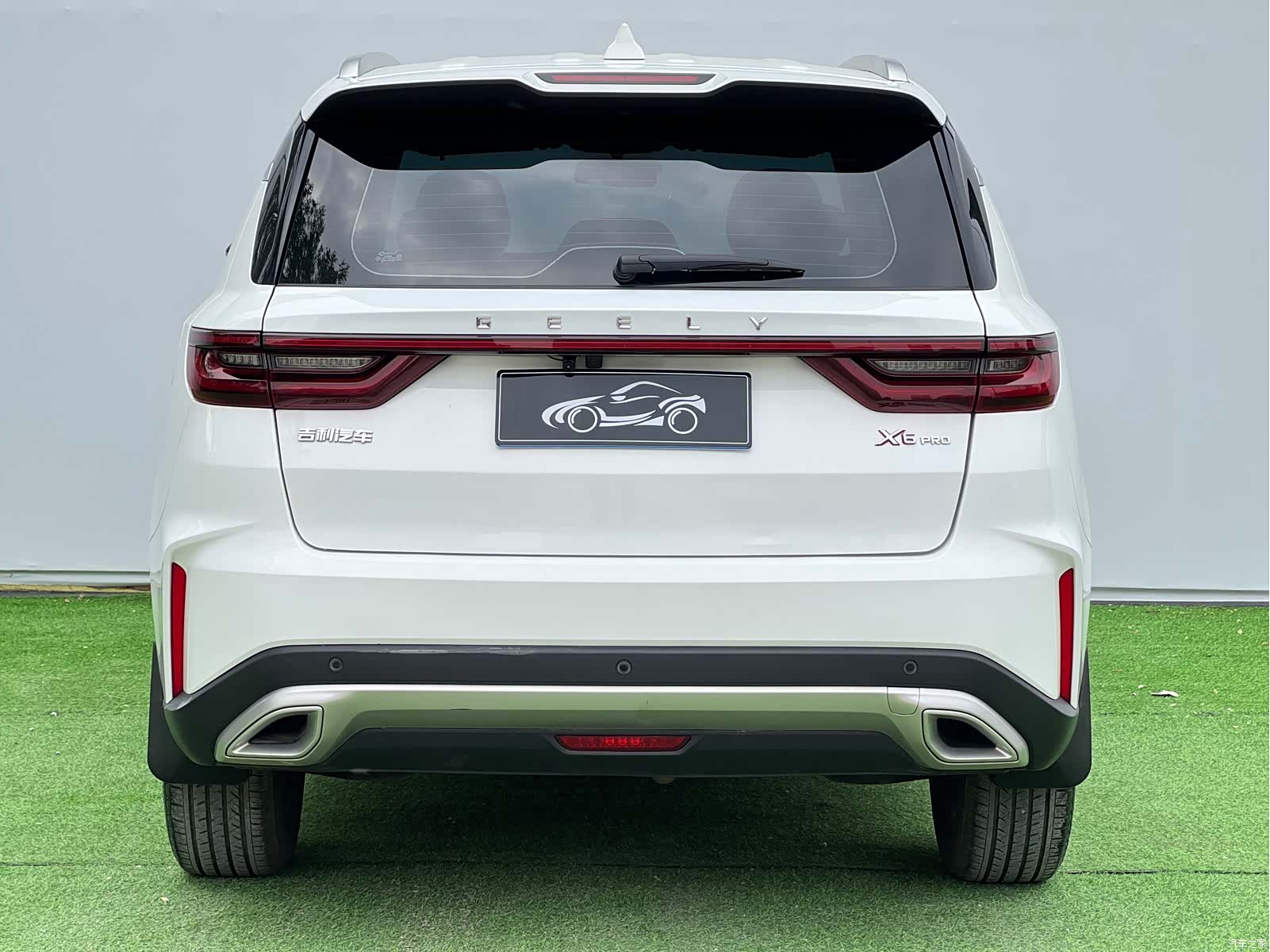 Geely X6, 2022 все фото