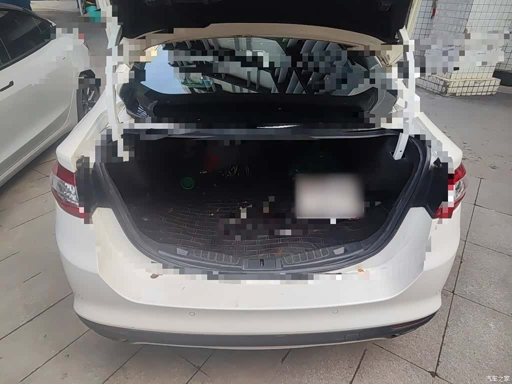 Ford Mondeo, 2015 10