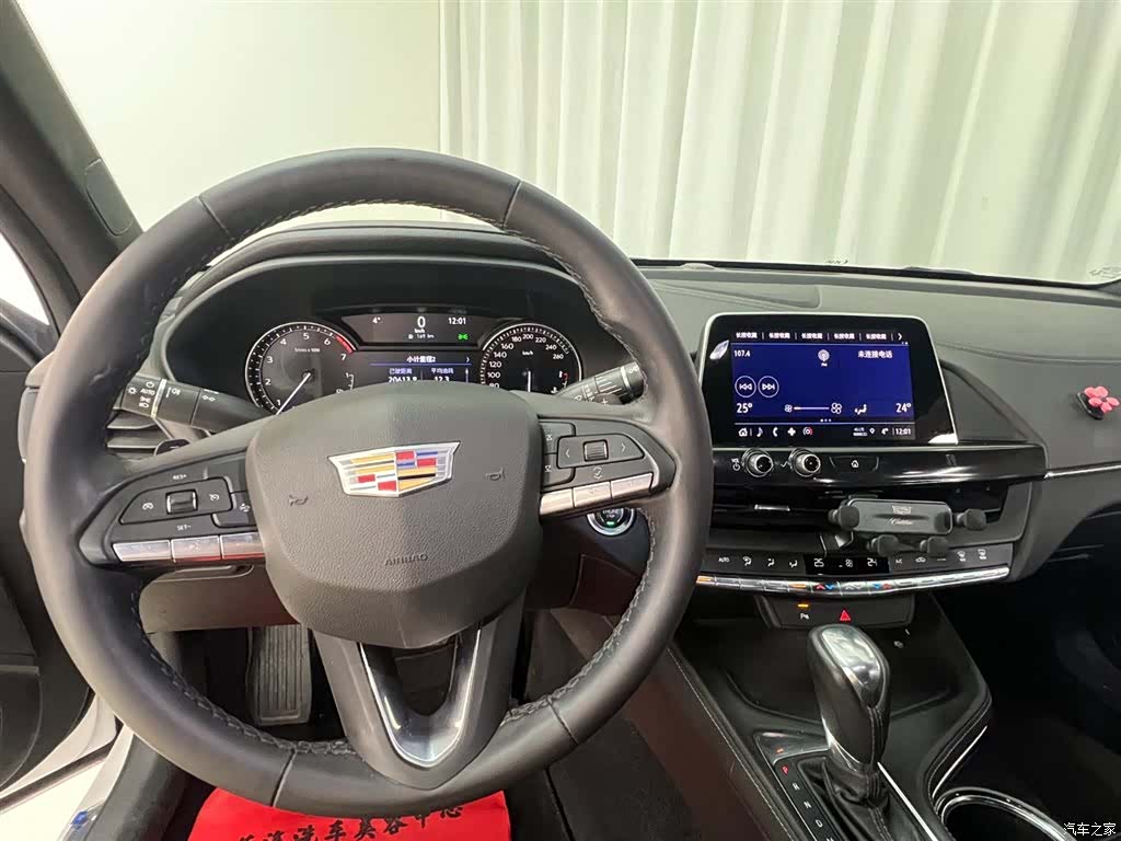 Cadillac CT4, 2021 14