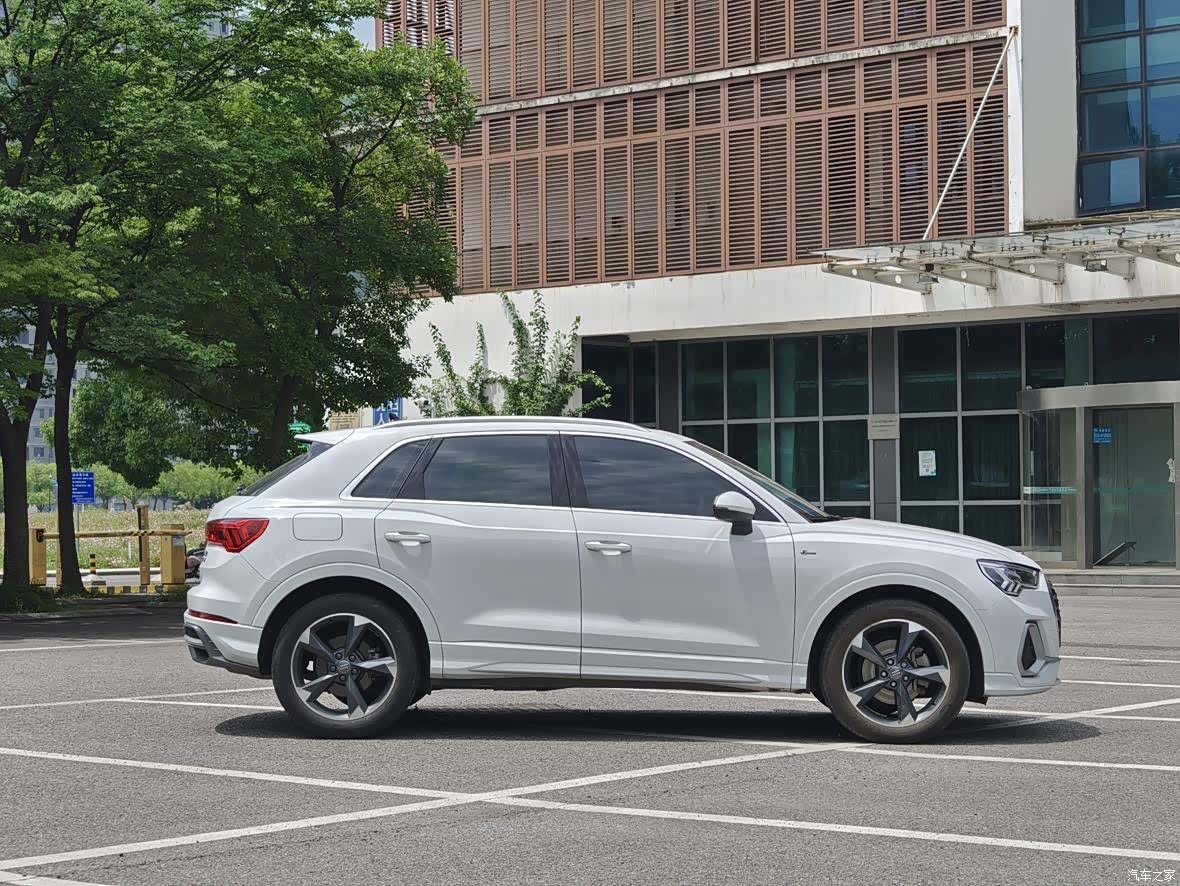 Audi Q3, 2019 7