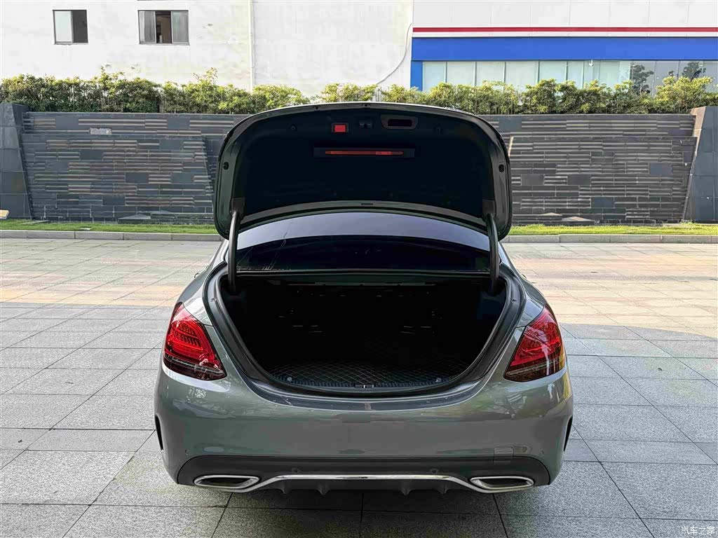 Mercedes-Benz C-Class, 2020 19