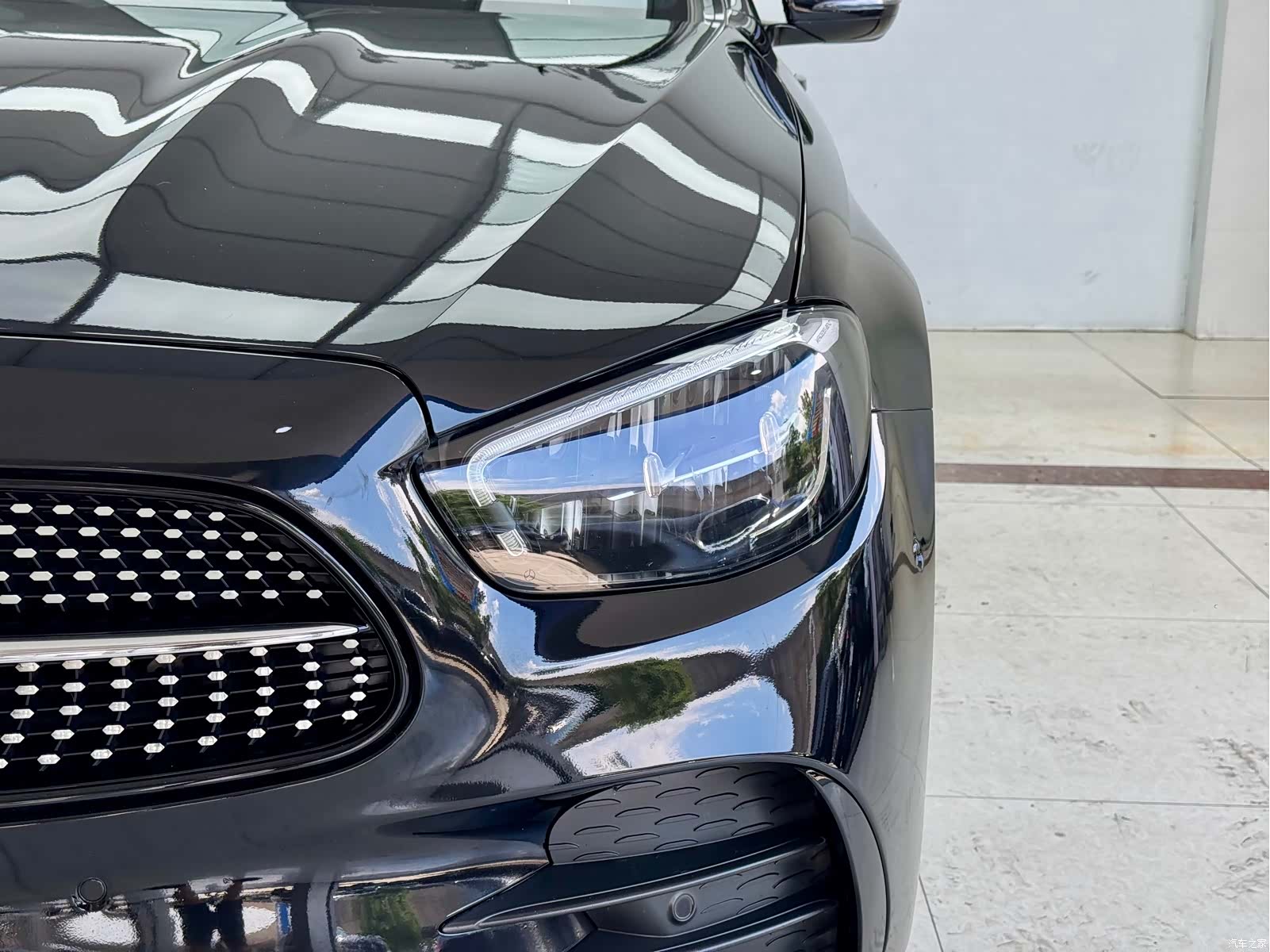 Mercedes-Benz E-Class, 2022 4