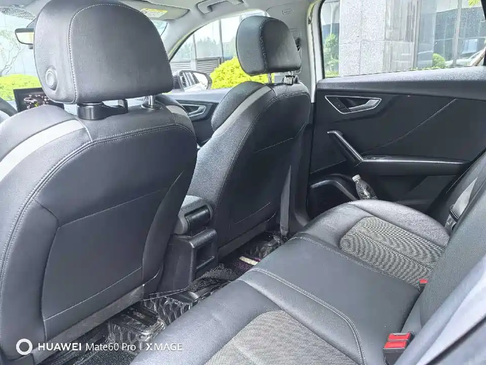 Audi Q2L Audi Q2L
