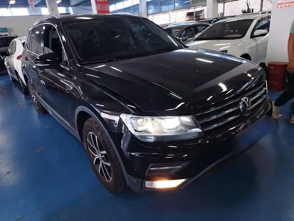 Volkswagen Tiguan L