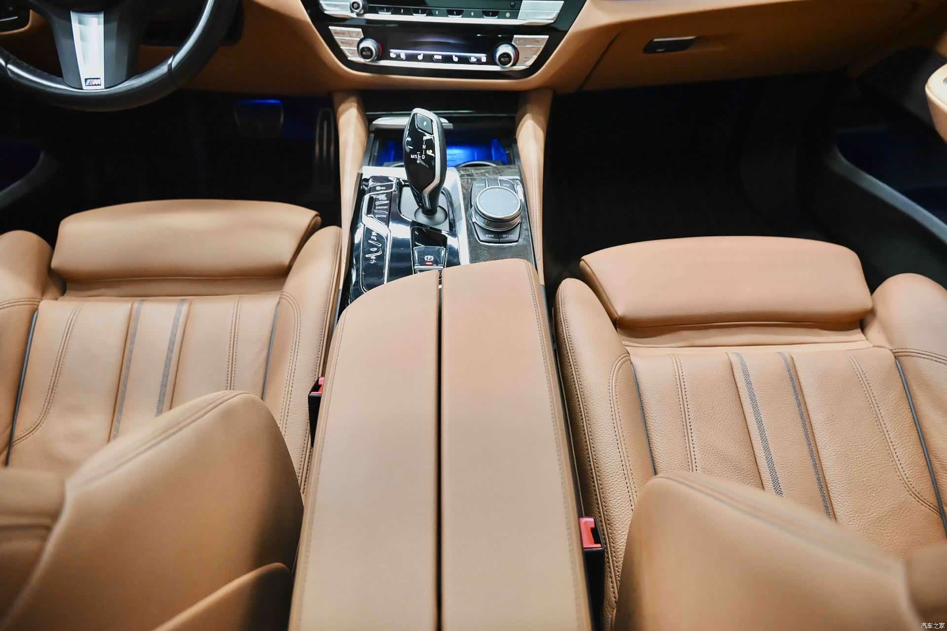 BMW 6 Series GT, 2024 29