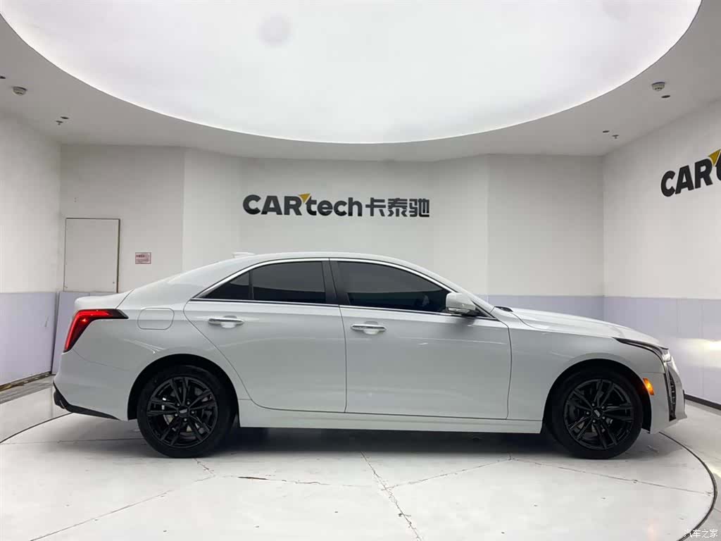 Cadillac CT4, 2023 4