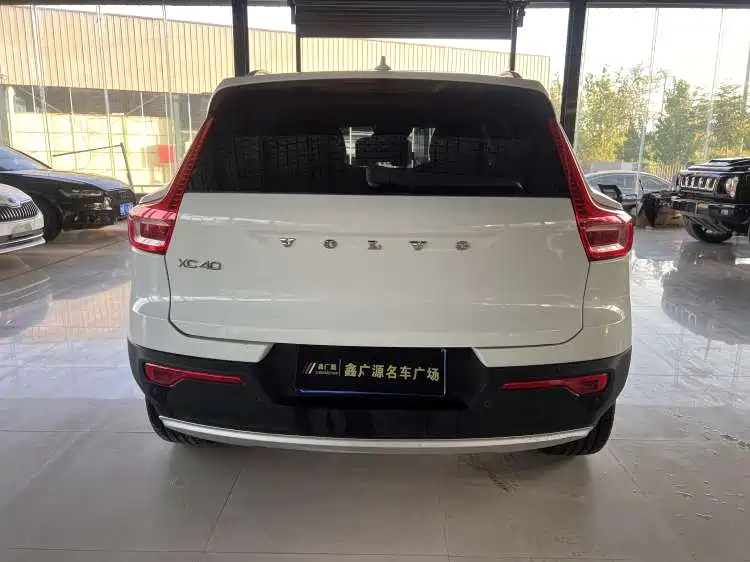 Volvo XC40