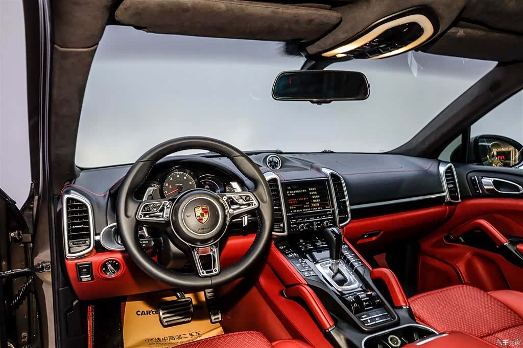 Porsche Cayenne, 2012 7
