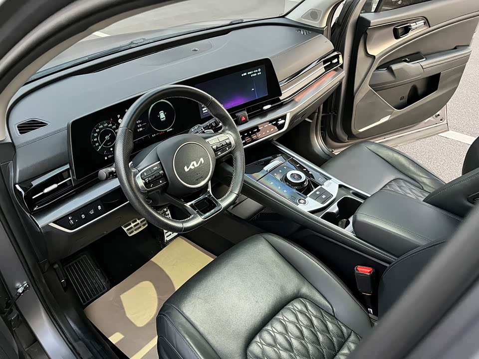 Kia Lion Platinum expands the world