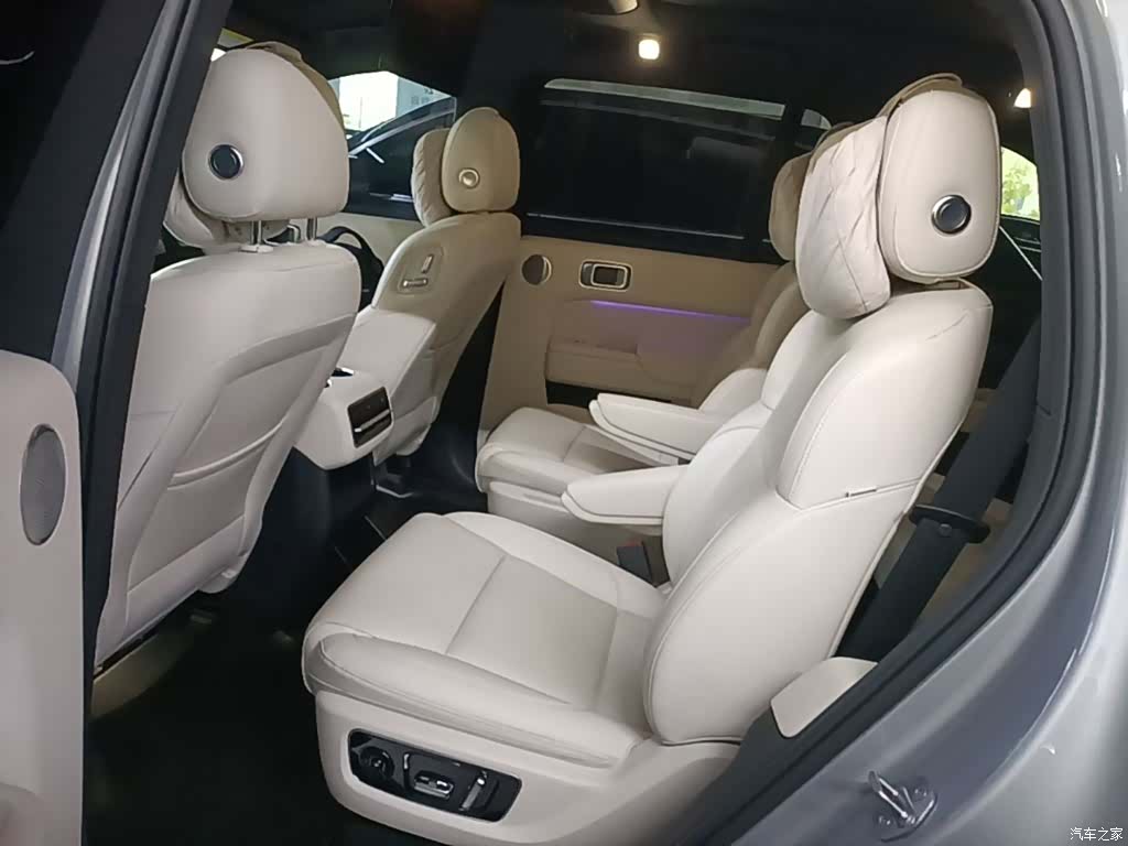 Li Auto L8, 2024 17