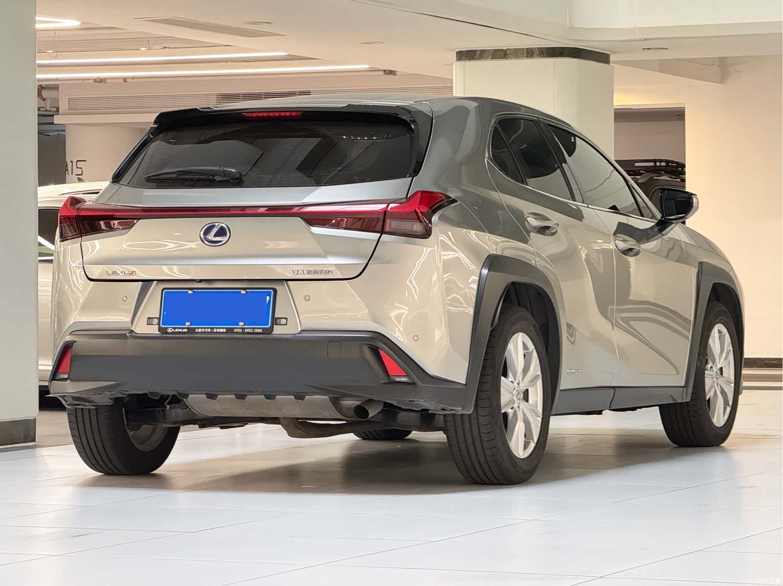 Lexus UX, 2019 12