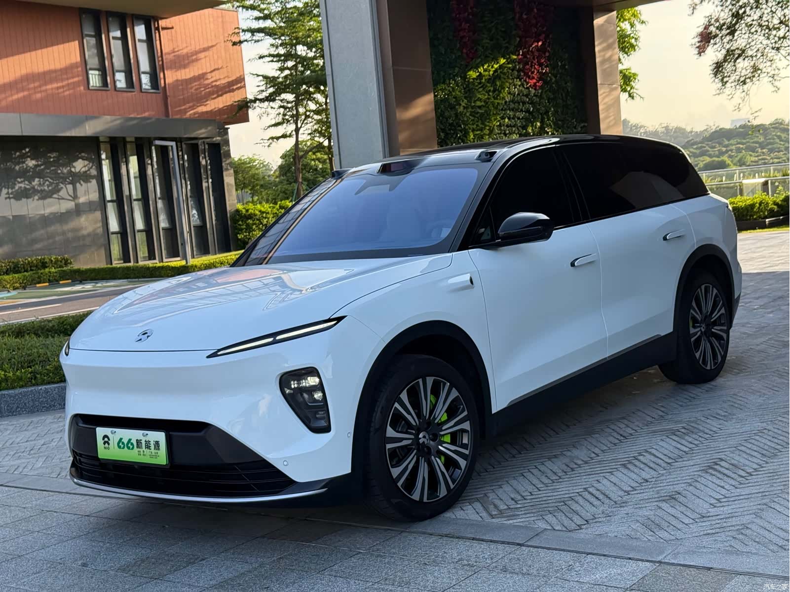 NIO ES8, 2024 3