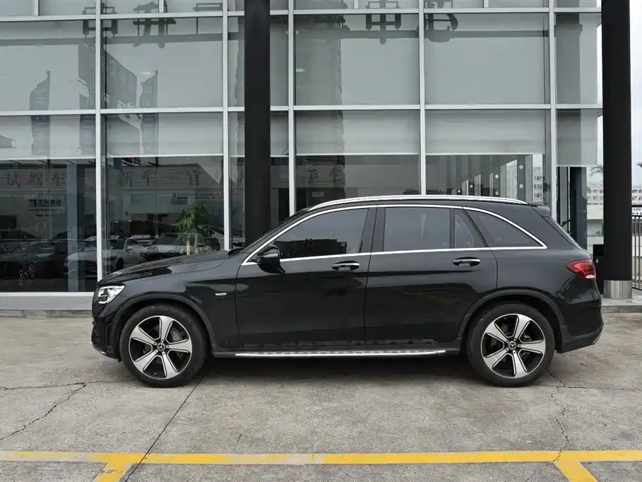 Mercedes-Benz GLC Mercedes-Benz GLC