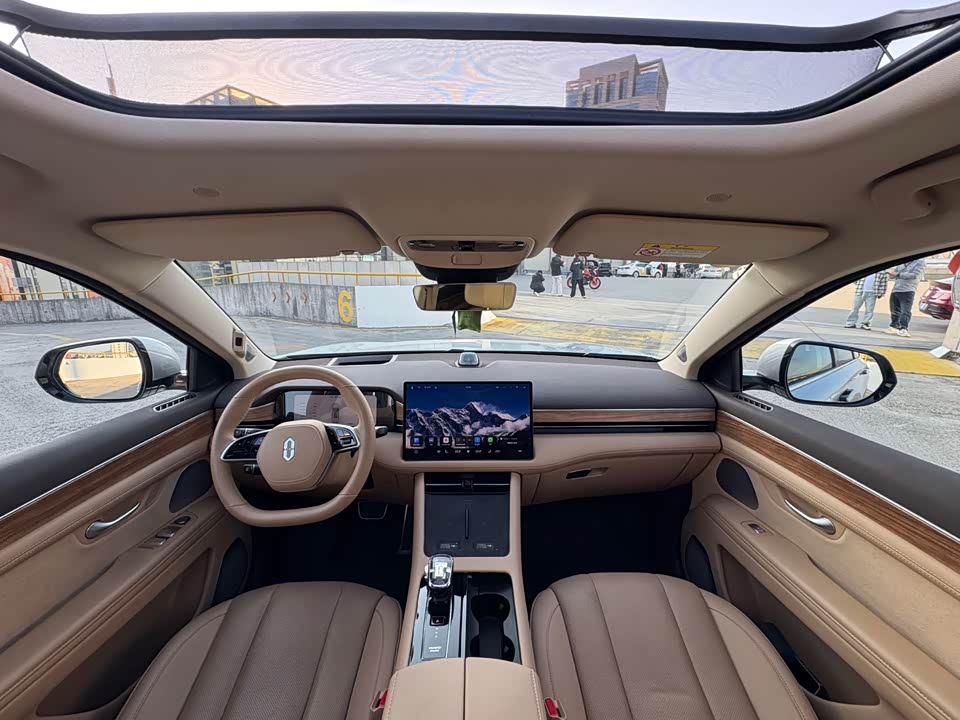 AITO Ask the world M7