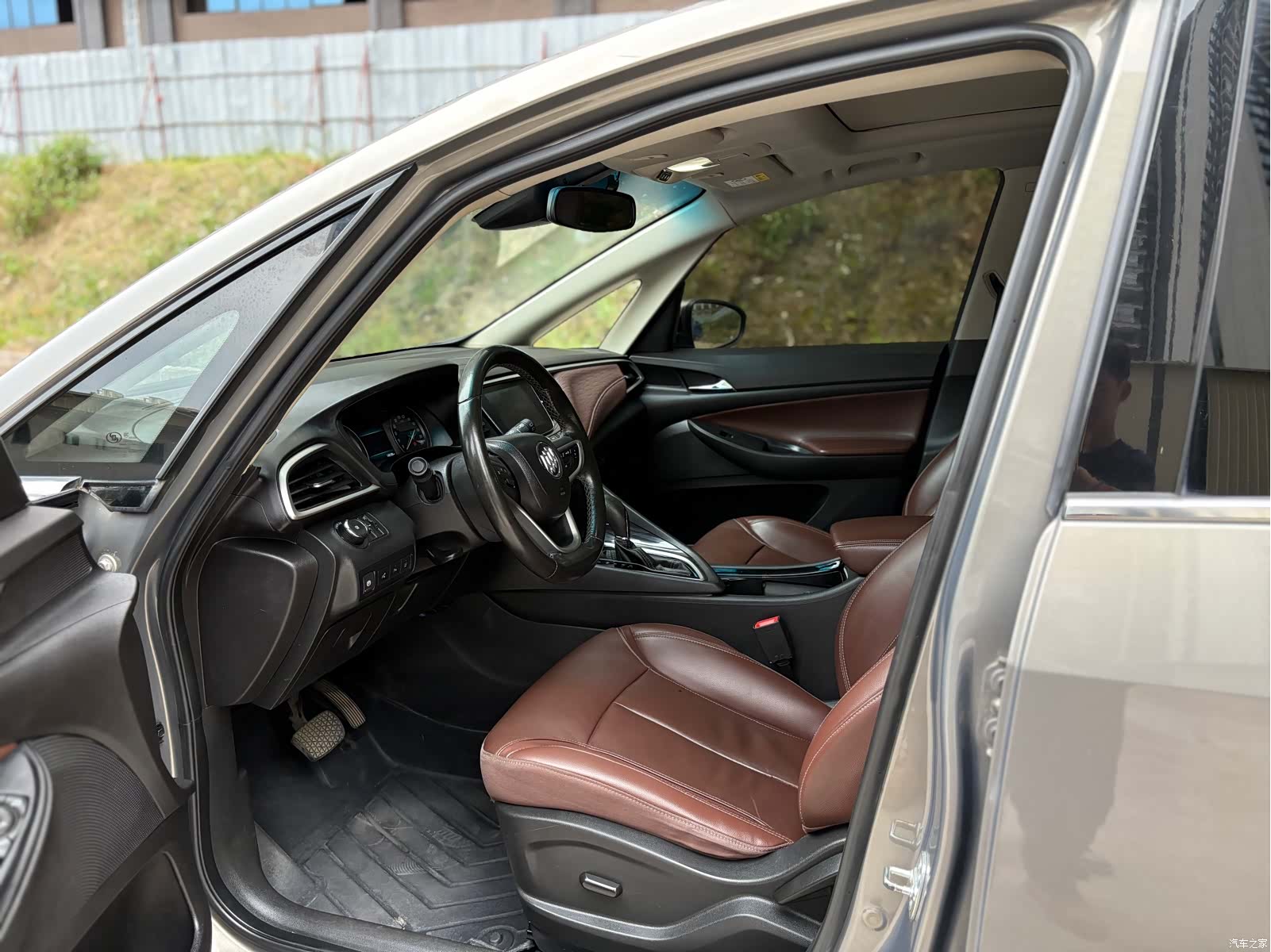 Buick GL6, 2019 4