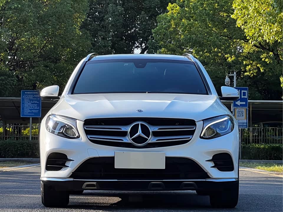 Mercedes-Benz GLC Mercedes-Benz GLC