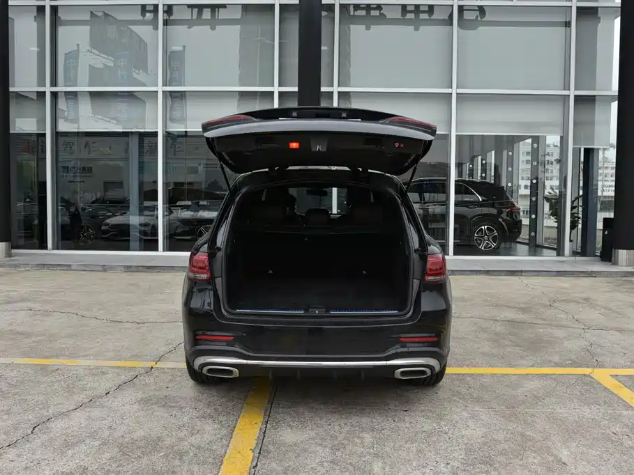 Mercedes-Benz GLC Mercedes-Benz GLC