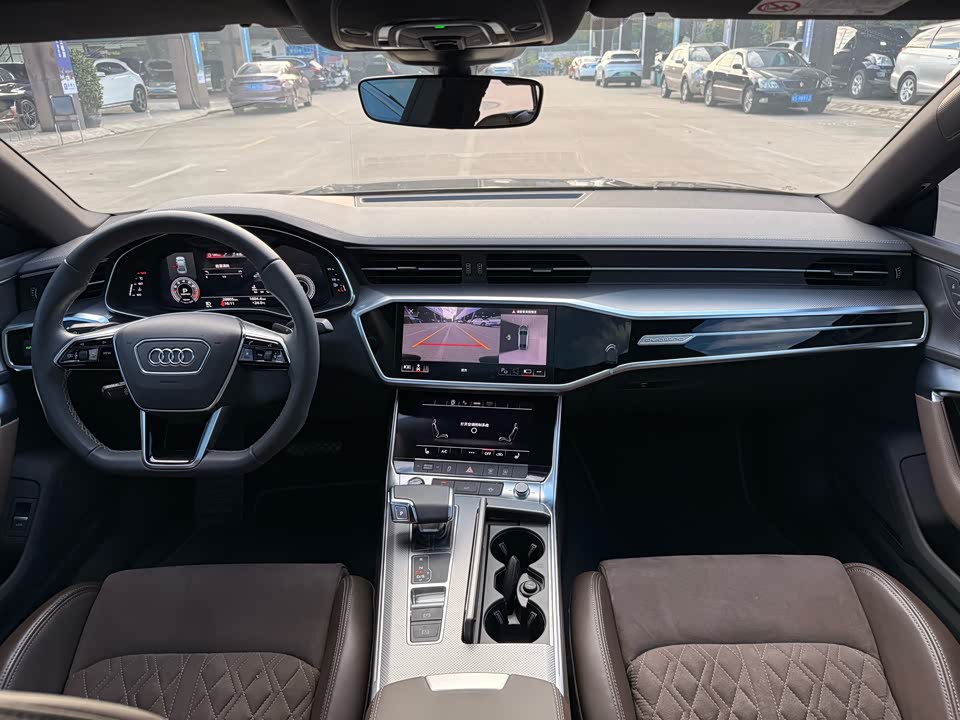 Audi A7L