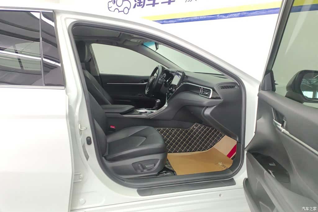 Toyota Camry, 2023 8