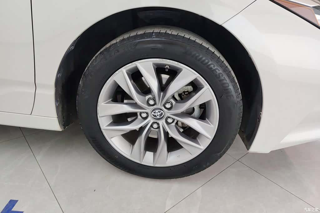 Toyota Avalon, 2021 6
