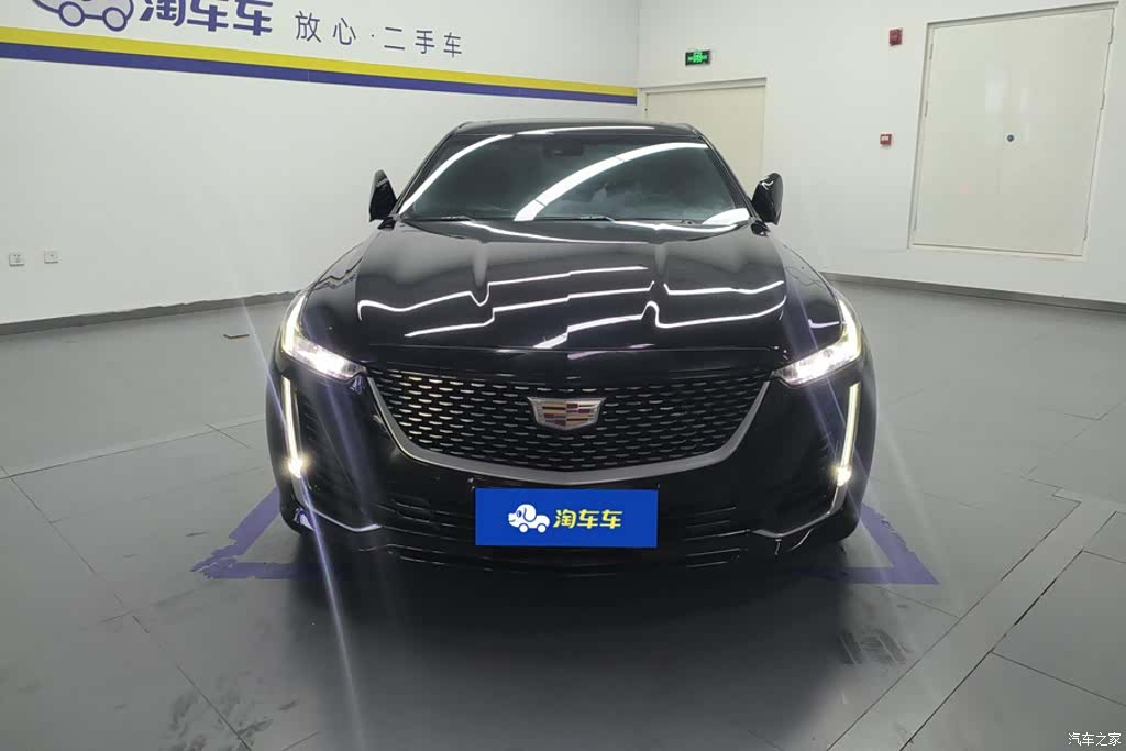Cadillac CT5, 2022 2