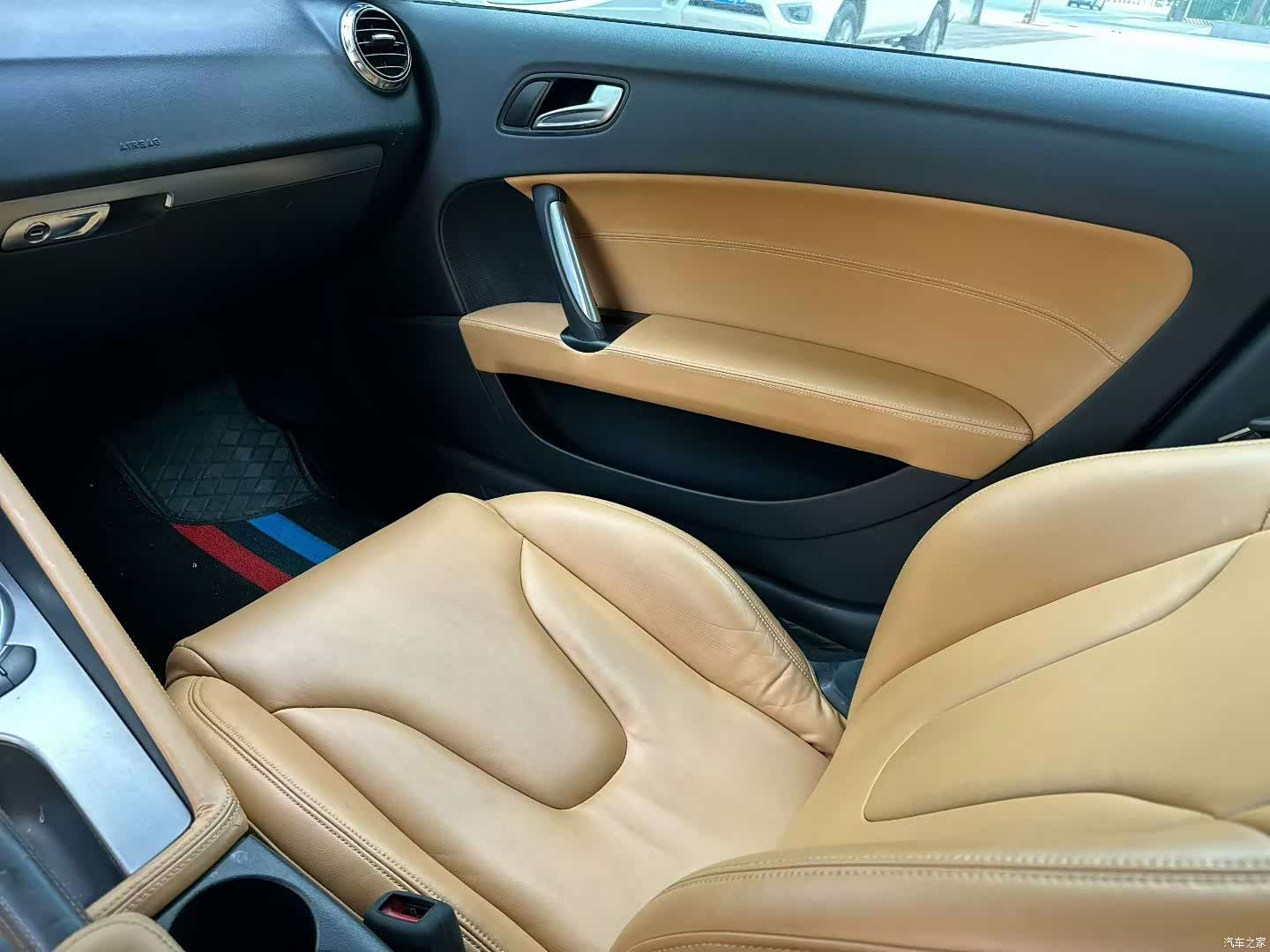 Audi TT, 2012 4